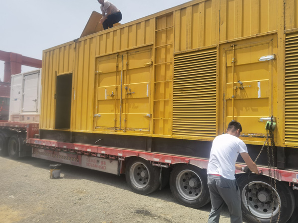 二道江除了负载情况和发动机维护，还有哪些因素会影响 200kw 柴油发电机的油耗？