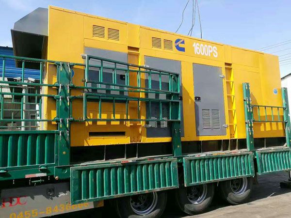 二道江测量水冷式机油散热器密封件尺寸时的注意事项有哪些？